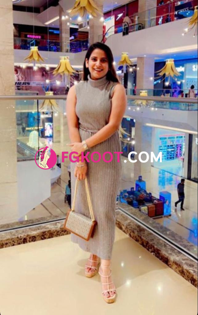 Vip top model educated college student call girl Soniya Kimari