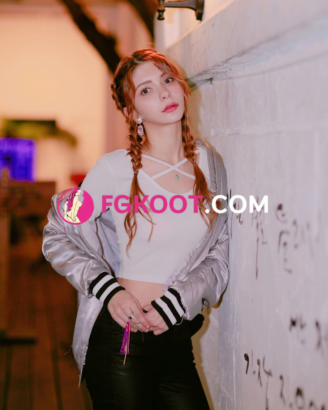 Amazing Call Girl Offered Unlimited Shots in Mumbai